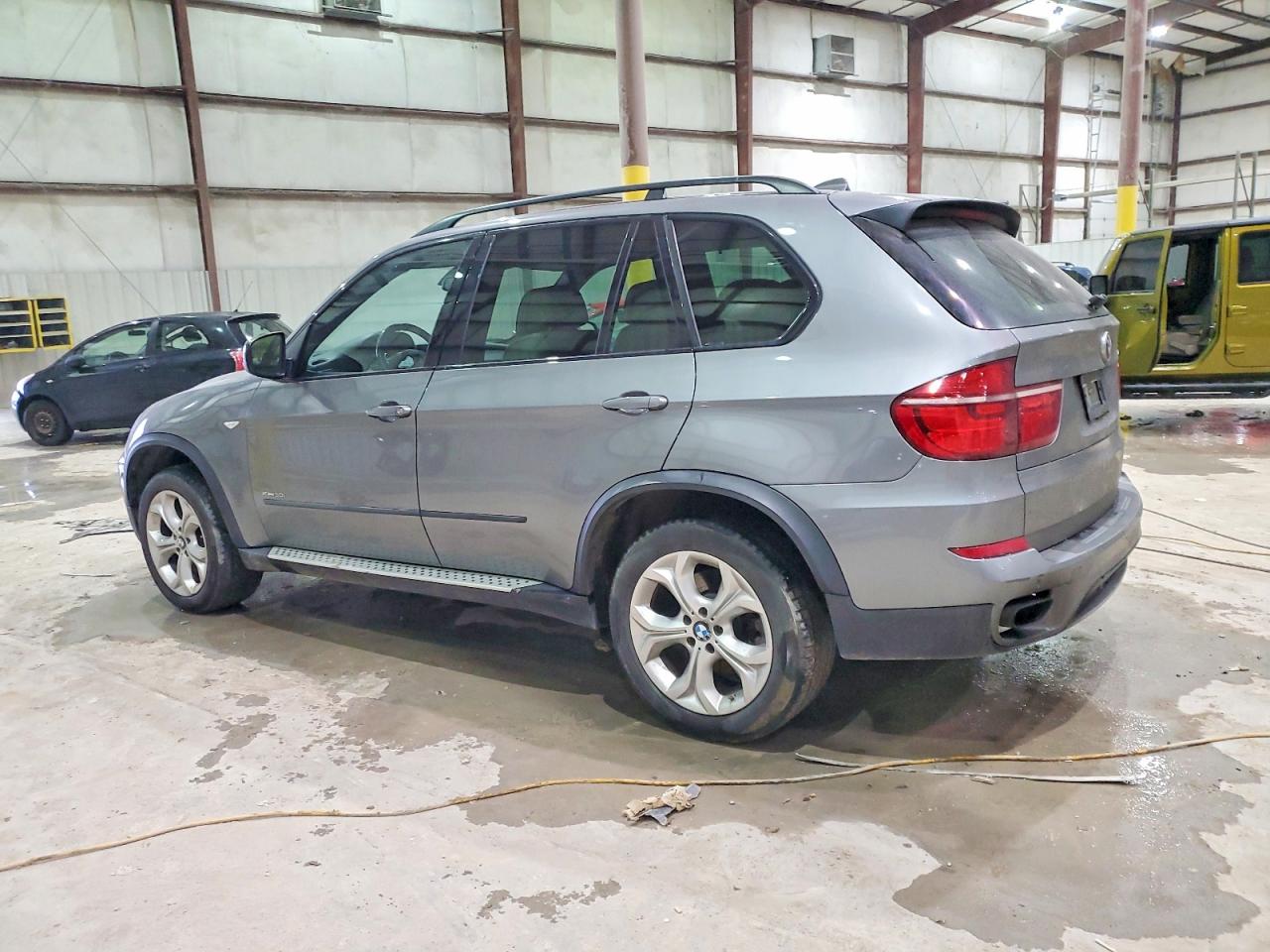 2012 BMW X5 XDRIVE50I photo 2
