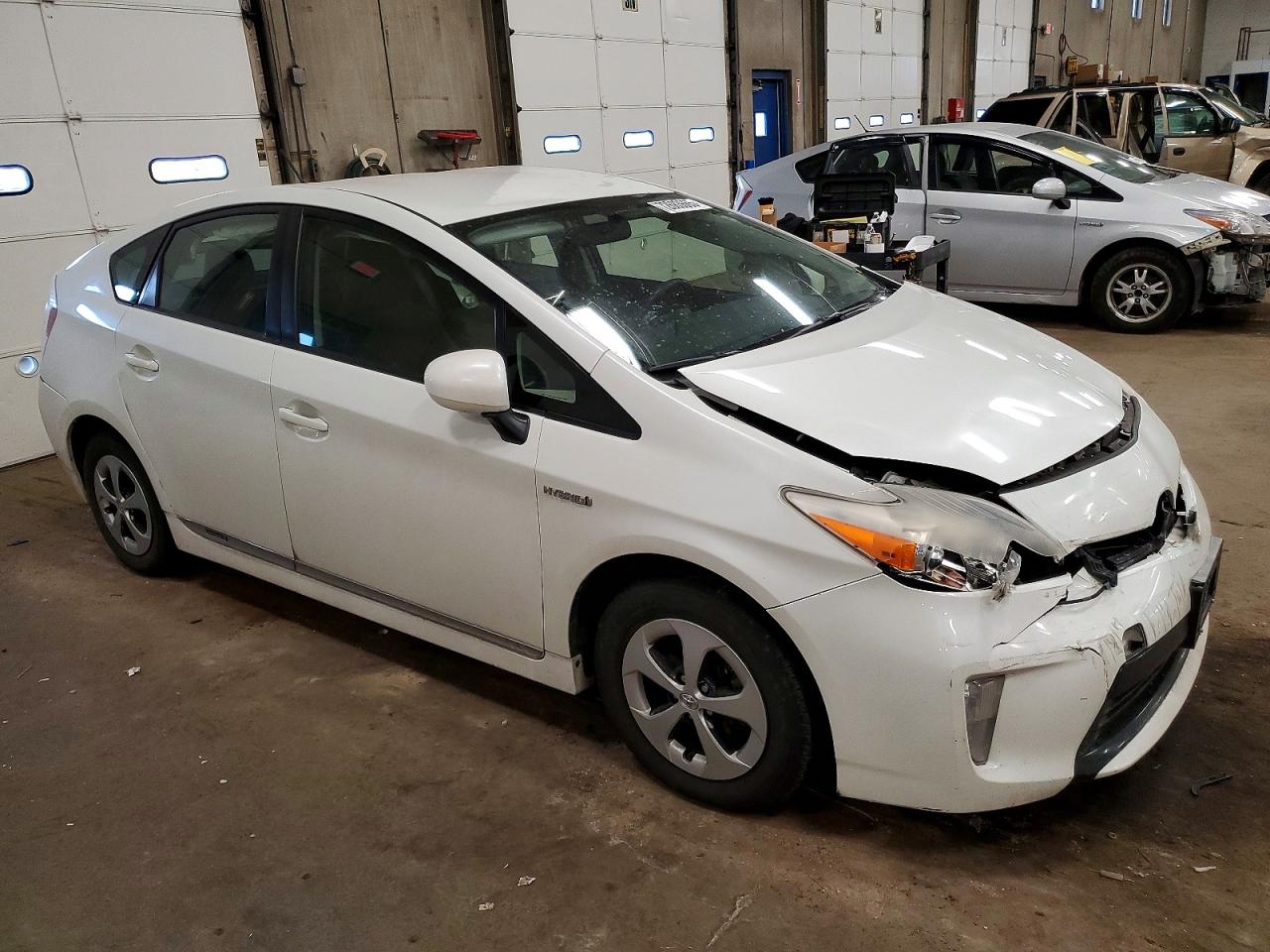 2014 TOYOTA PRIUS photo 7