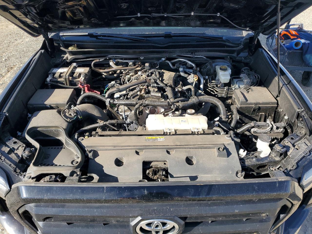 2024 TOYOTA TACOMA DOUBLE CAB photo 11