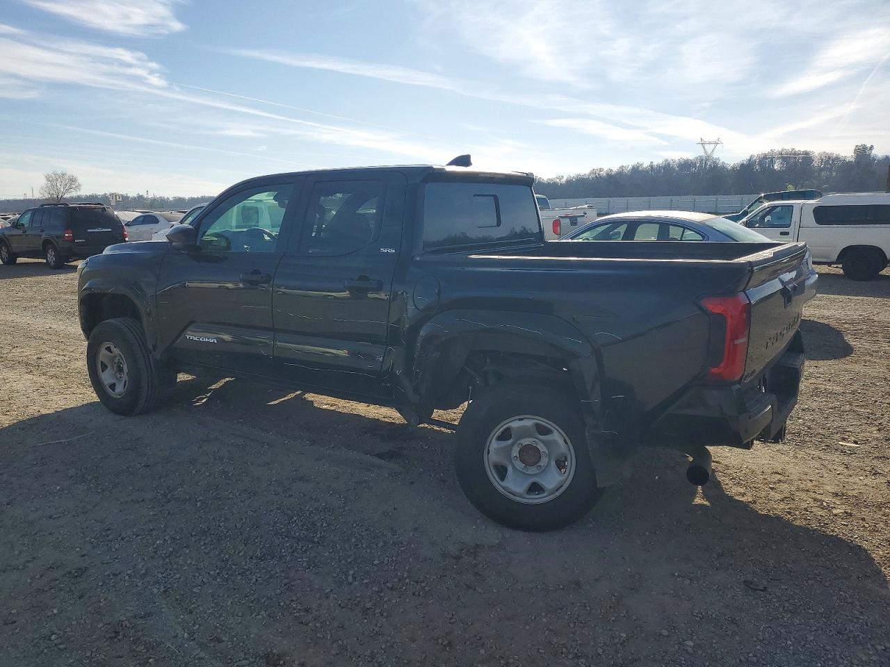 2024 TOYOTA TACOMA DOUBLE CAB photo 2