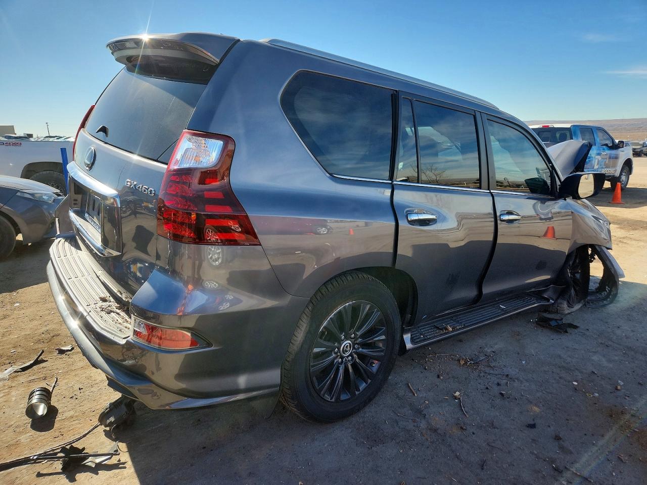 2022 LEXUS GX 460 photo 3