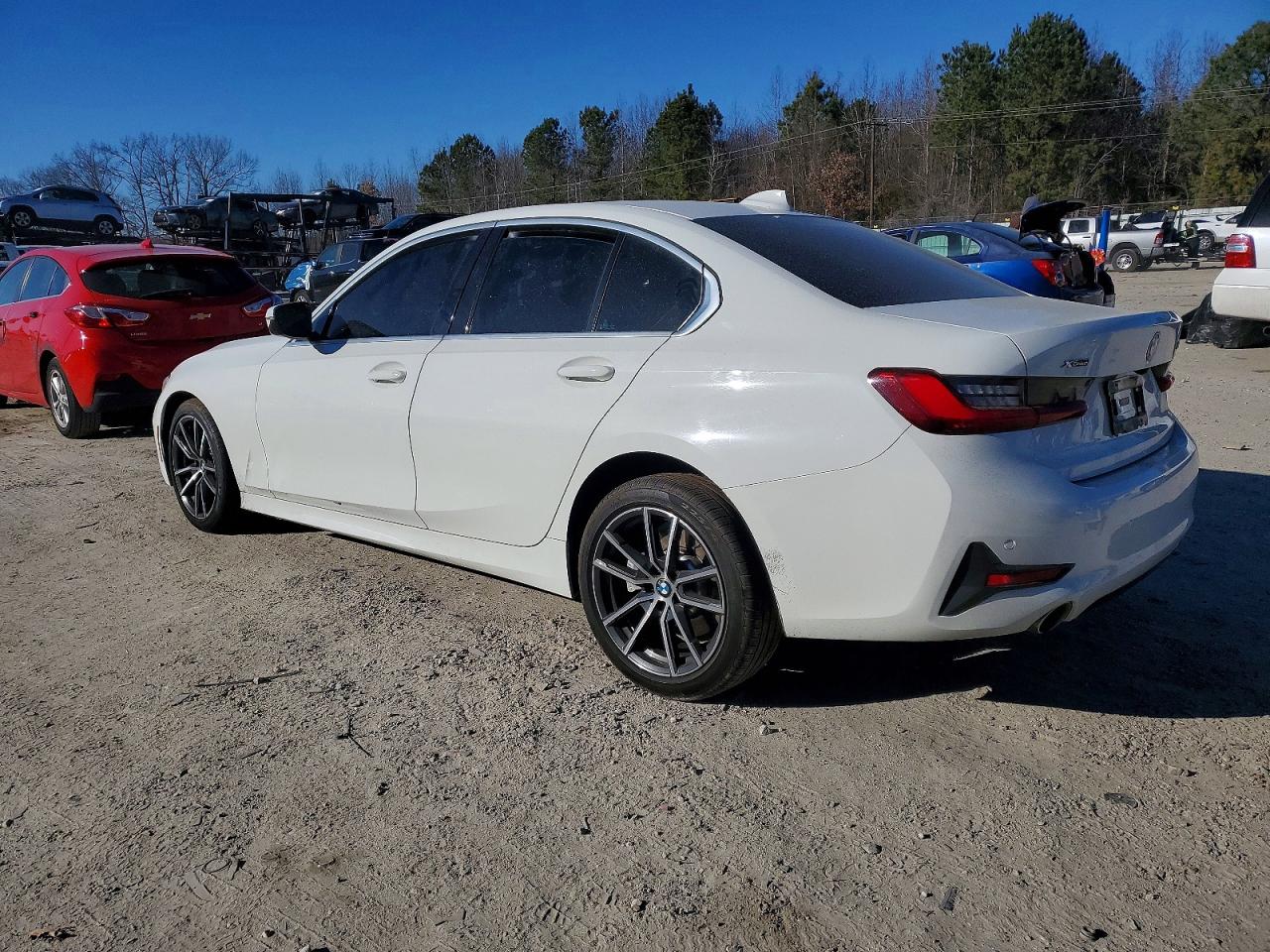 2020 BMW 330XI photo 3