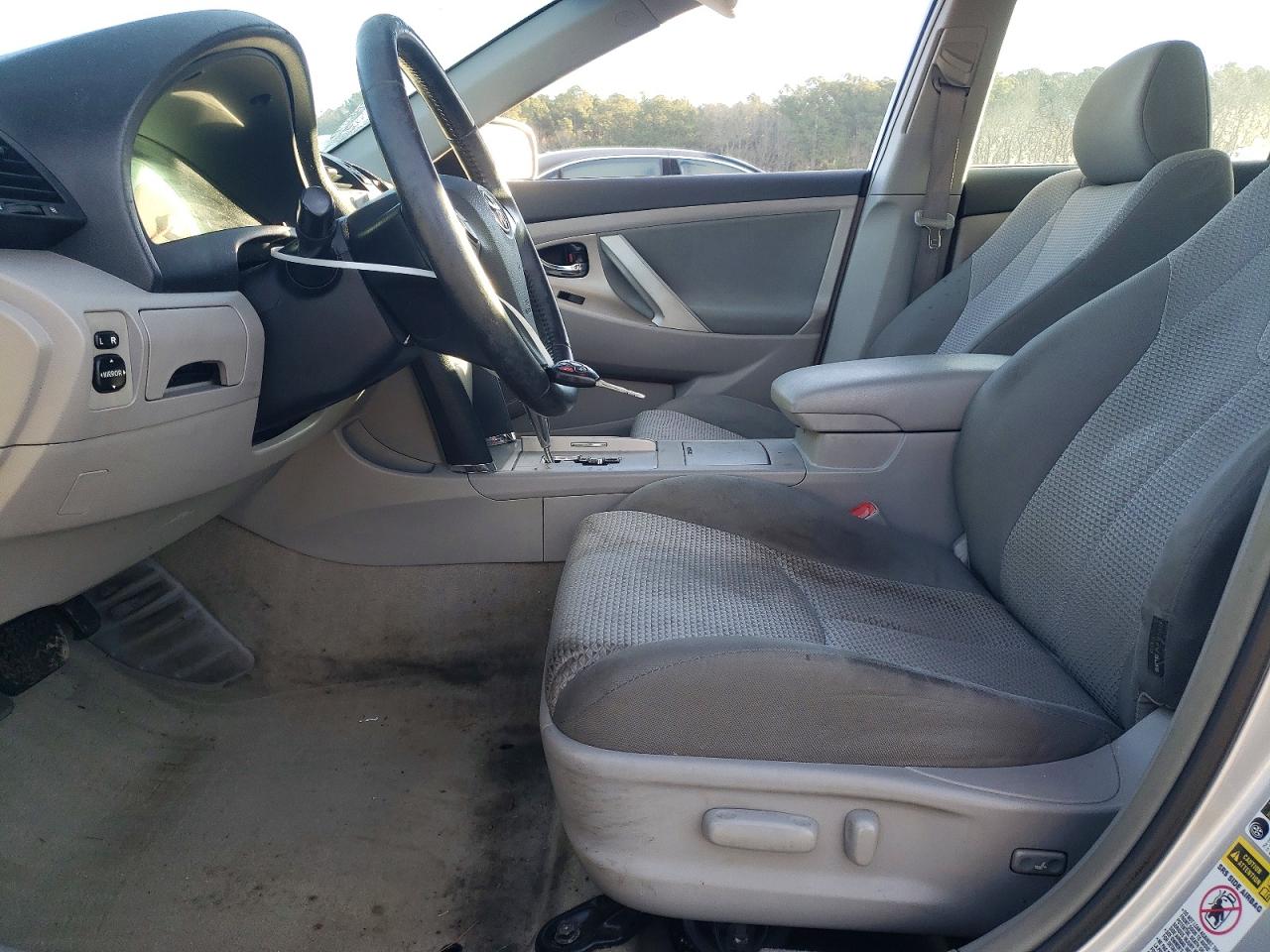 2009 TOYOTA CAMRY BASE photo 13