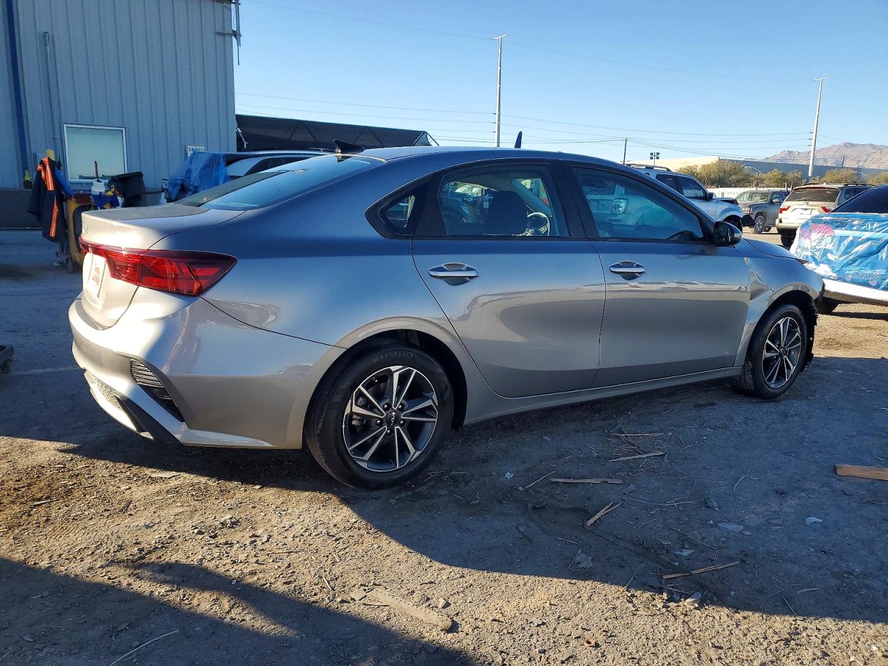 2024 KIA FORTE LXS photo 5