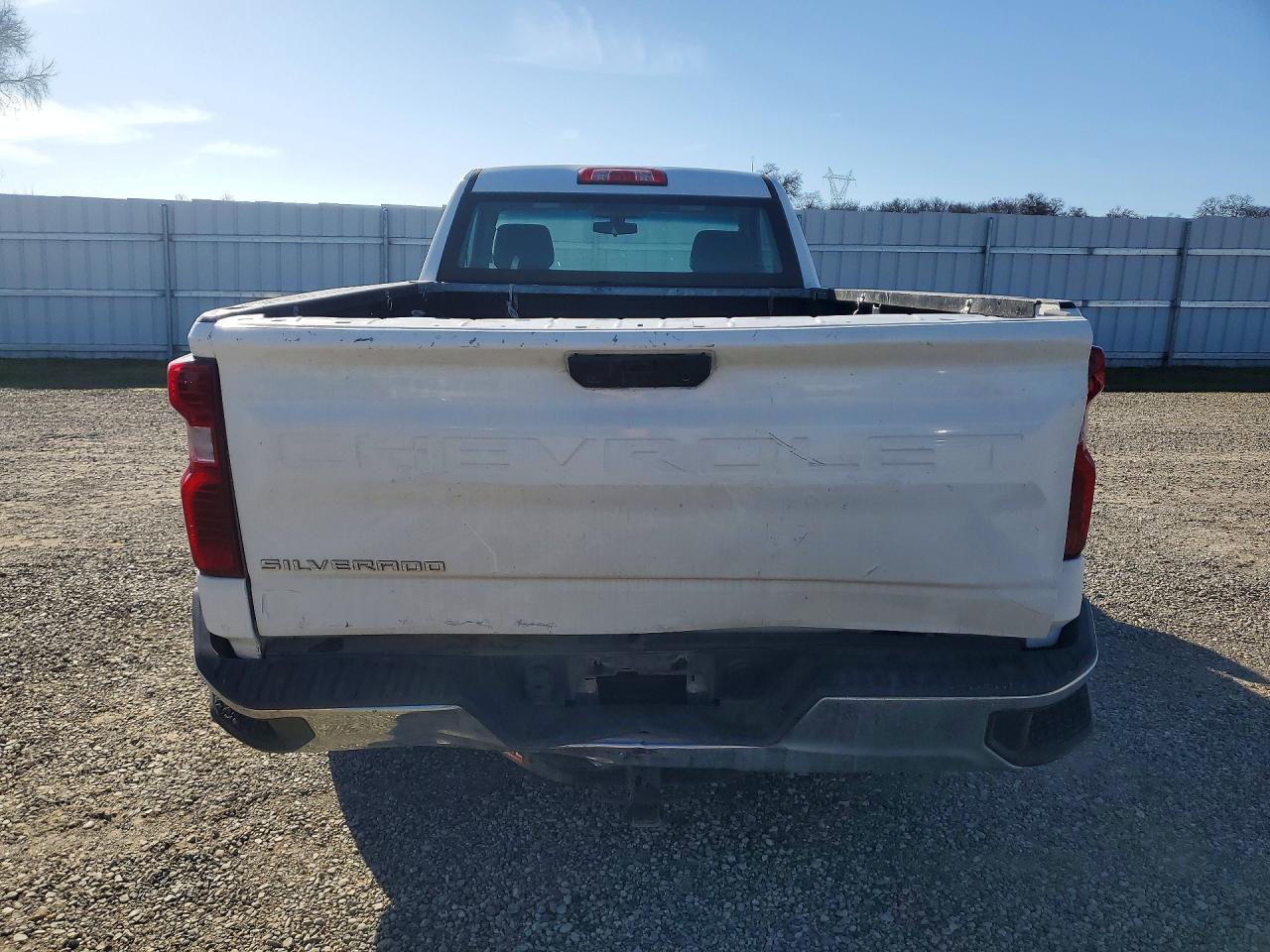 2021 CHEVROLET SILVERADO C1500 photo 11