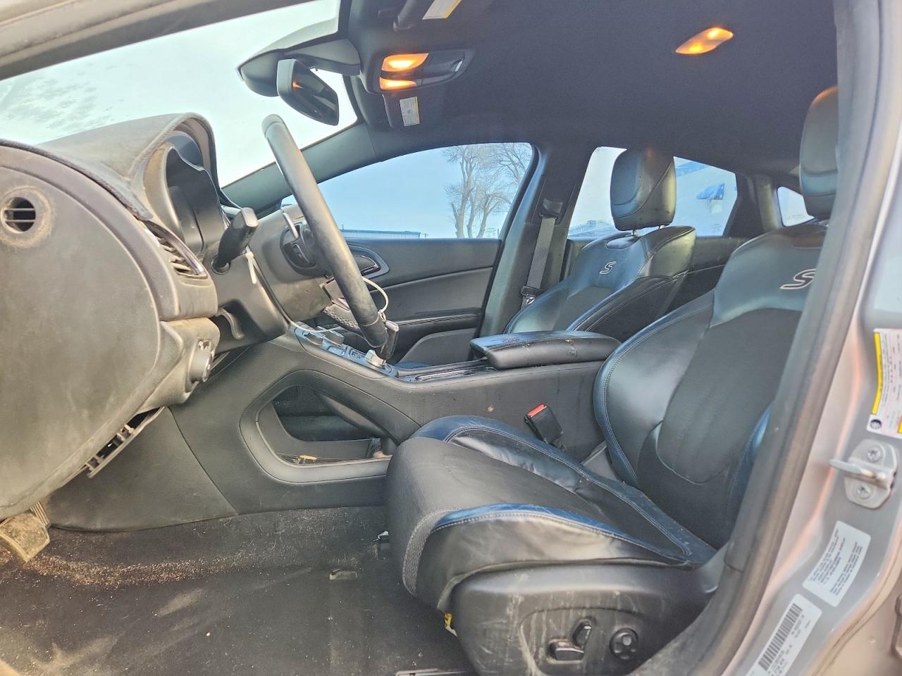 2015 CHRYSLER 200 S photo 13
