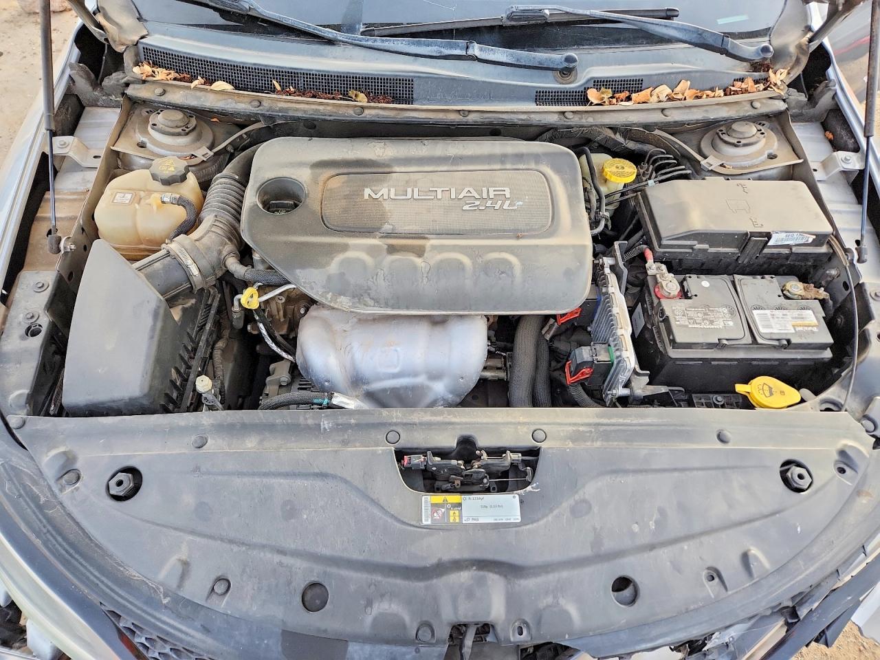 2015 CHRYSLER 200 S photo 21