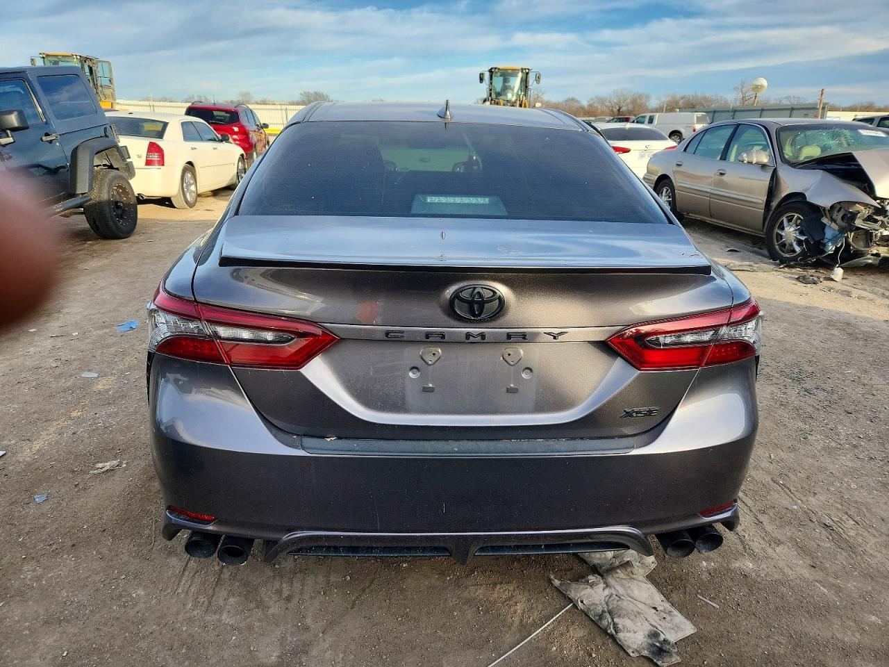 2022 TOYOTA CAMRY XSE photo 6