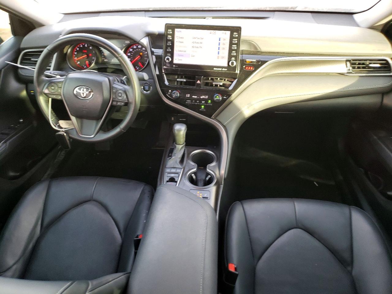 2022 TOYOTA CAMRY XSE photo 8