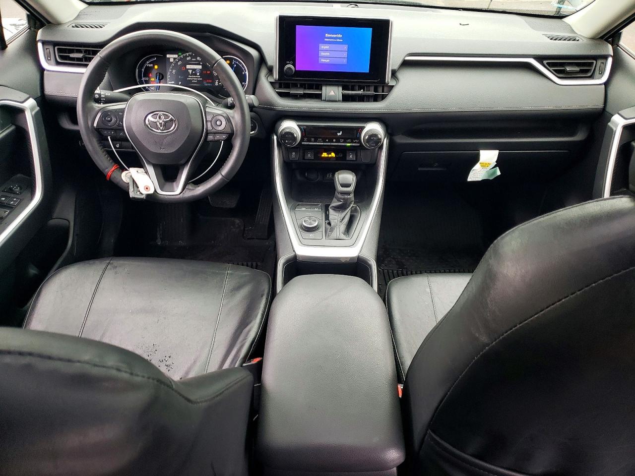 2024 TOYOTA RAV4 XLE photo 15