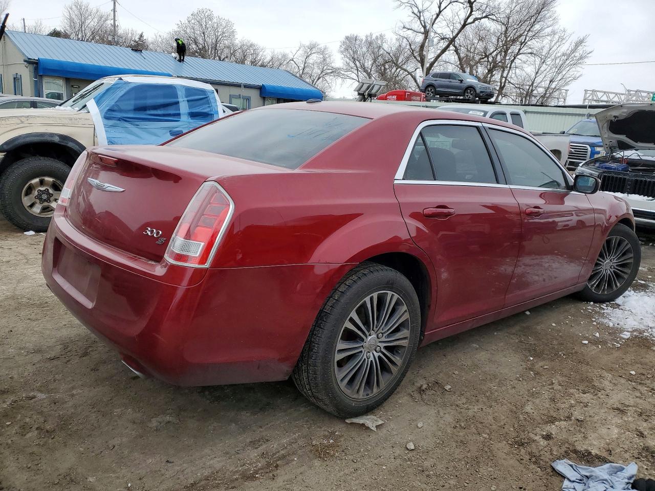 2014 CHRYSLER 300 S photo 3