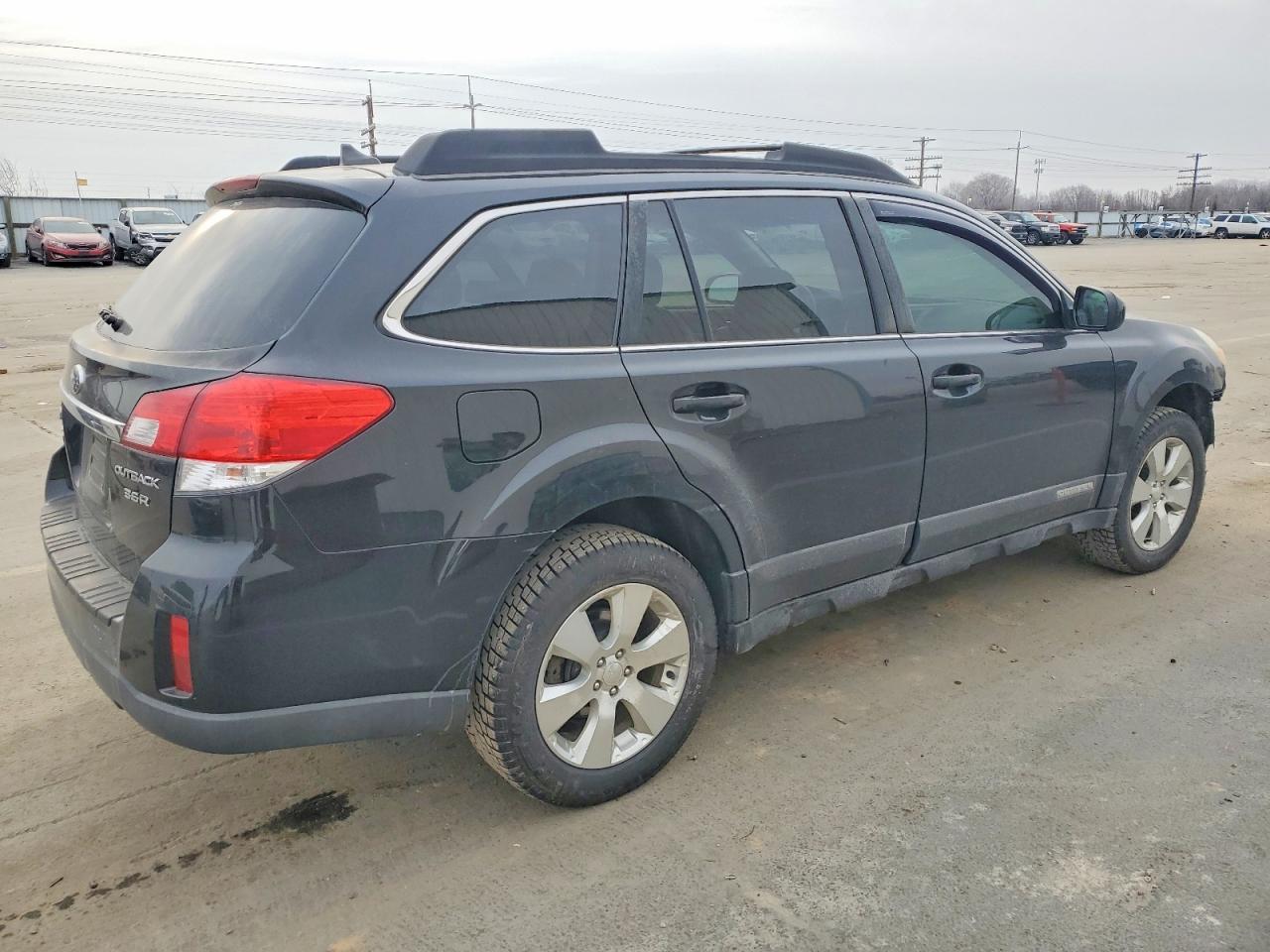 2011 SUBARU OUTBACK 3.6R LIMITED photo 5