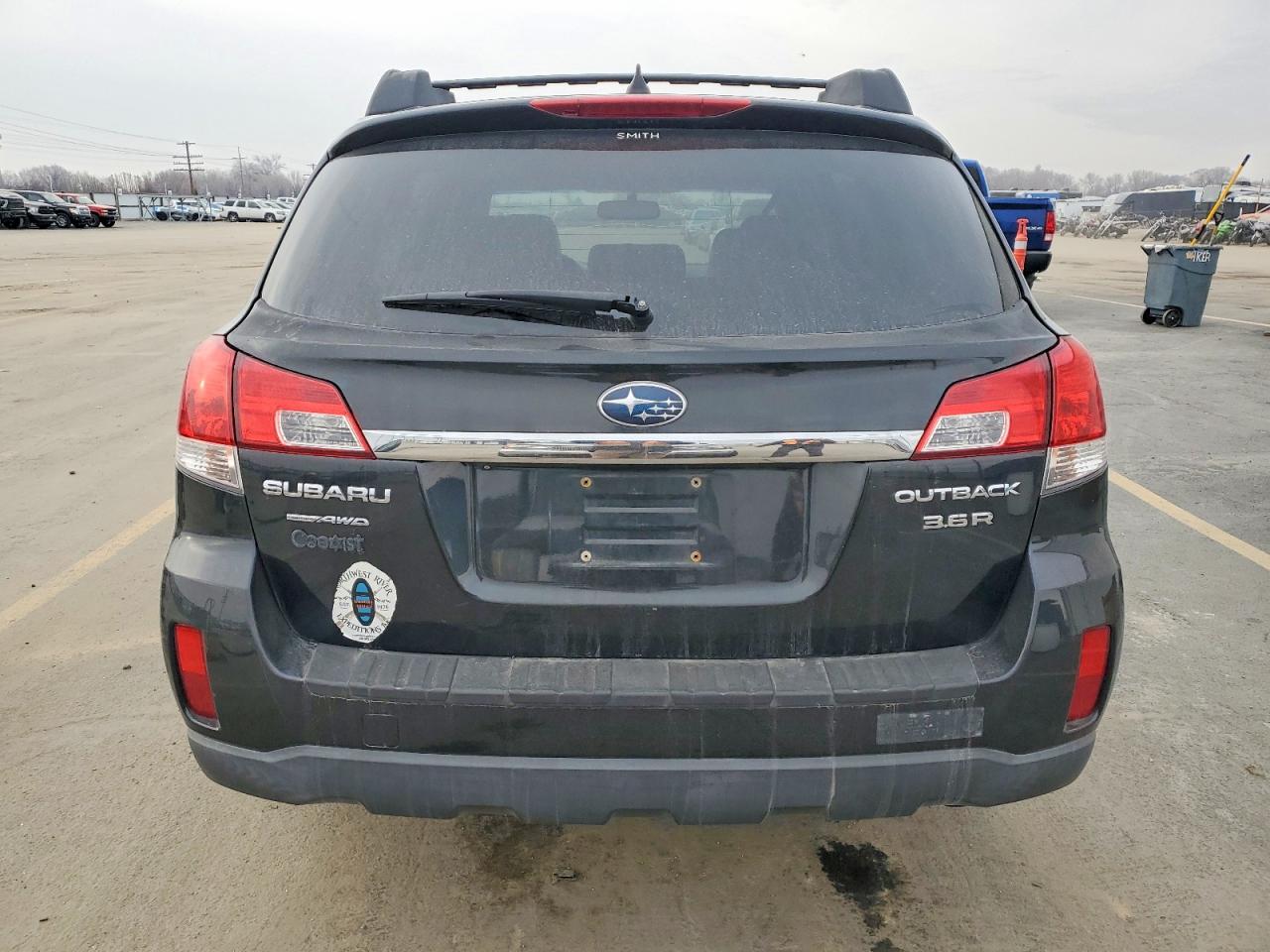 2011 SUBARU OUTBACK 3.6R LIMITED photo 11
