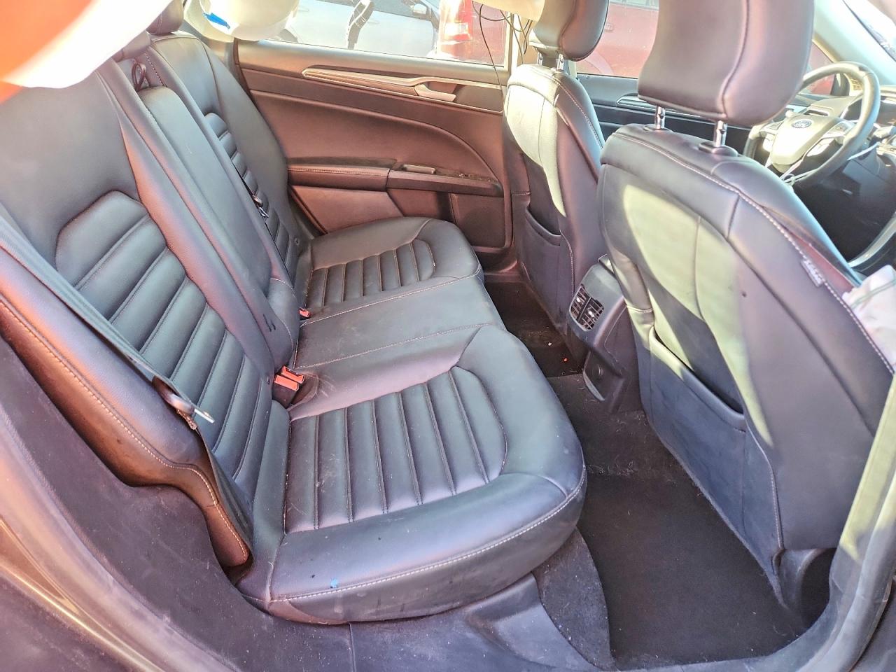2019 FORD FUSION SEL photo 19