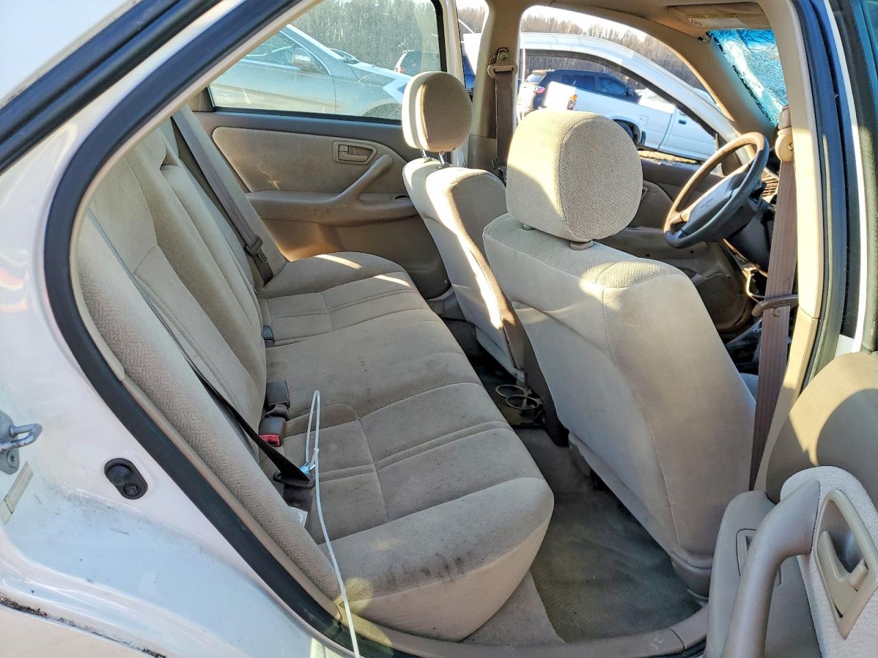 1999 TOYOTA CAMRY CE photo 28