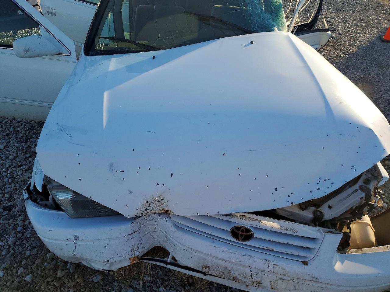 1999 TOYOTA CAMRY CE photo 31