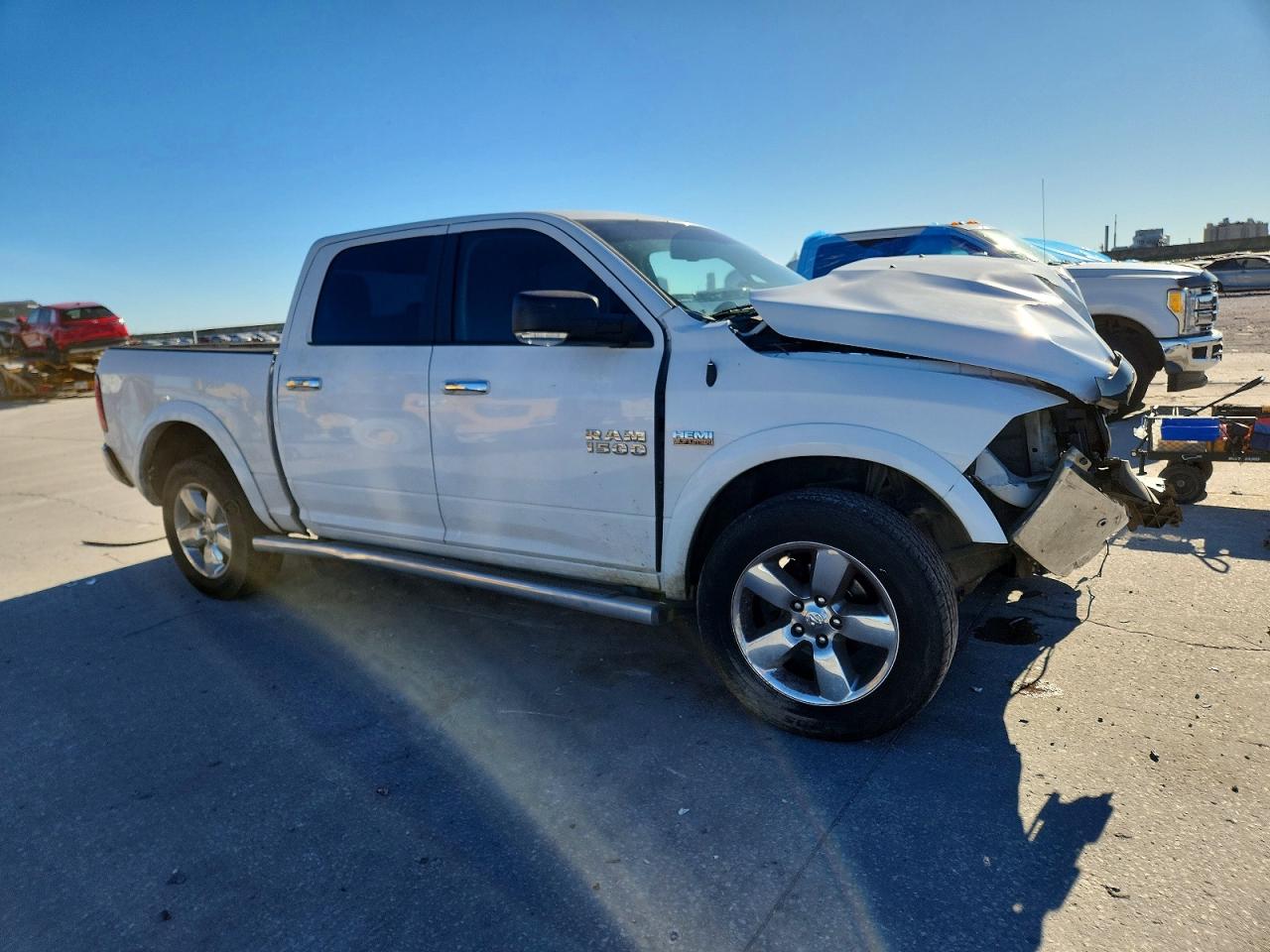 2015 RAM 1500 SLT photo 7
