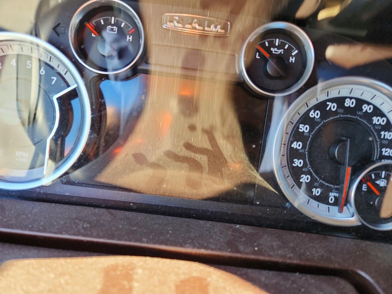 2015 RAM 1500 SLT photo 17