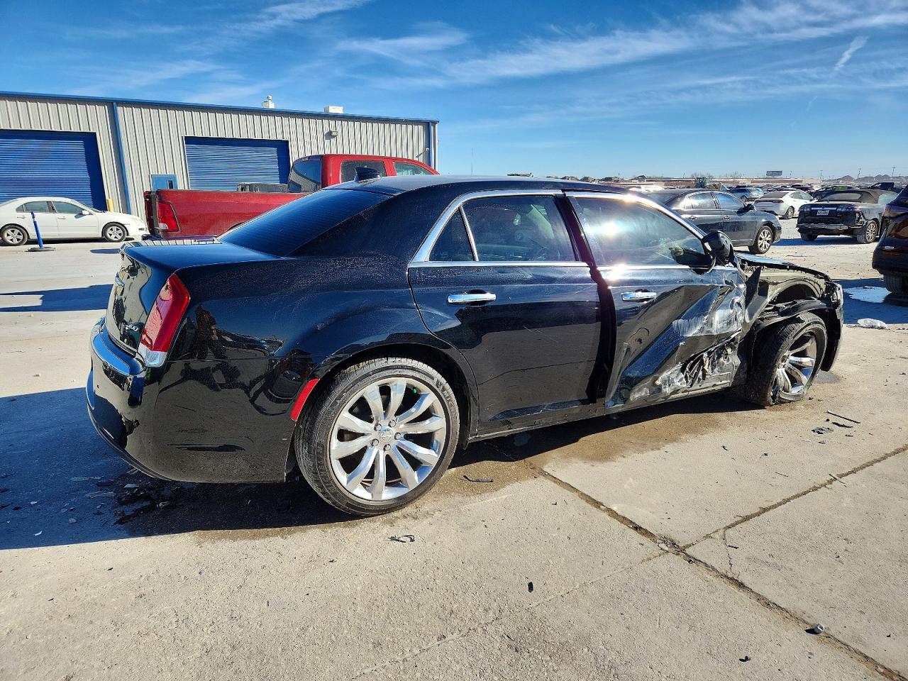2019 CHRYSLER 300 LIMITED photo 3