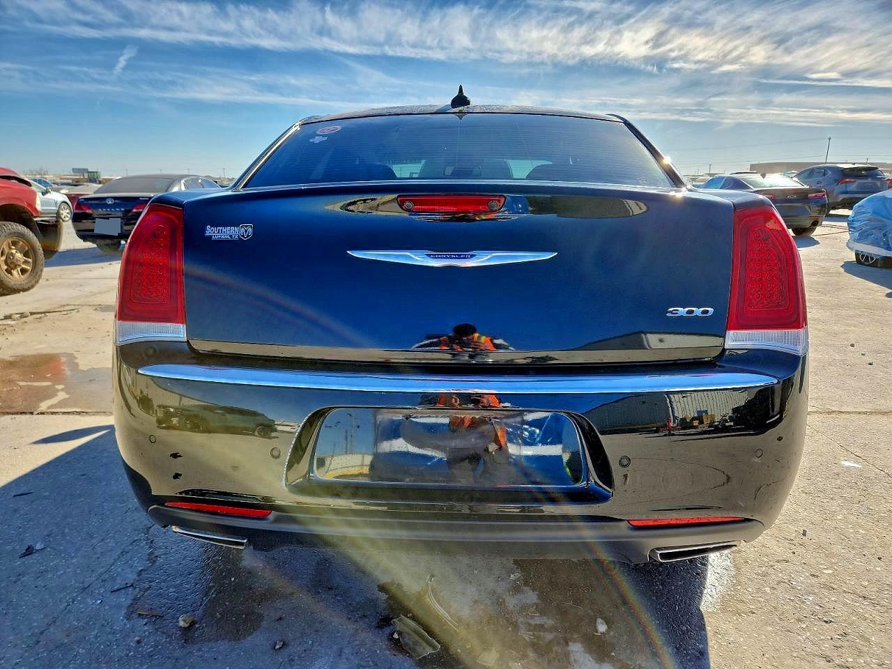 2019 CHRYSLER 300 LIMITED photo 6