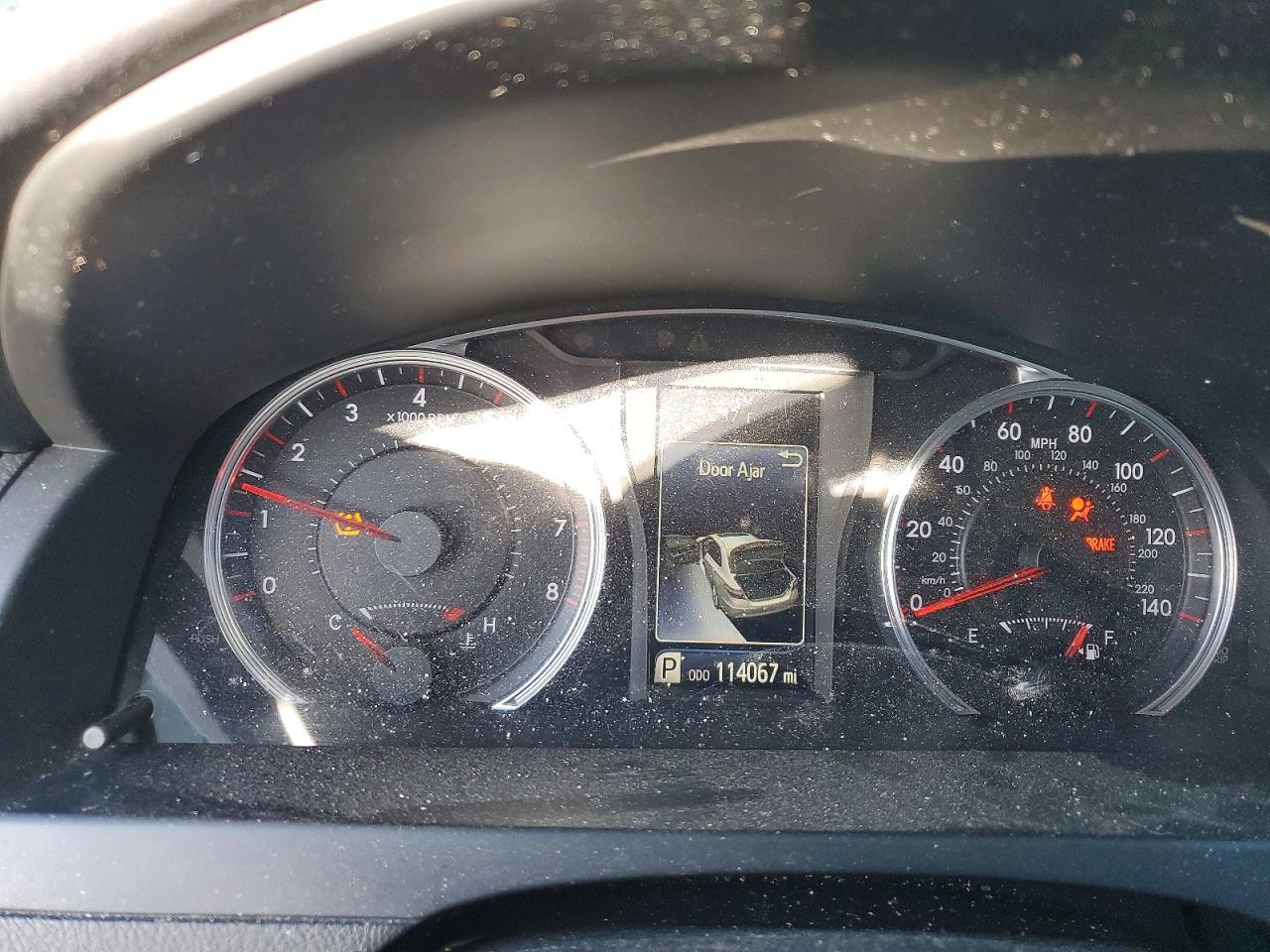 2015 TOYOTA CAMRY LE photo 17