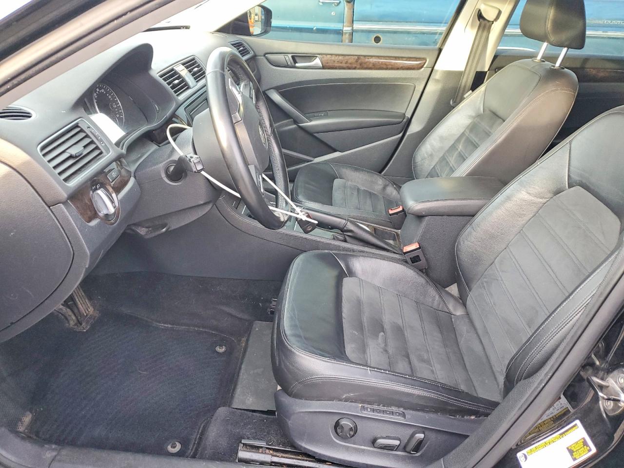 2014 VOLKSWAGEN PASSAT SEL photo 7