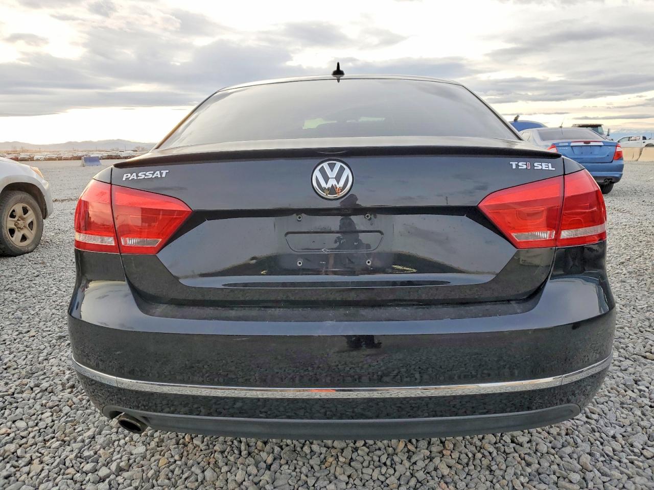 2014 VOLKSWAGEN PASSAT SEL photo 6