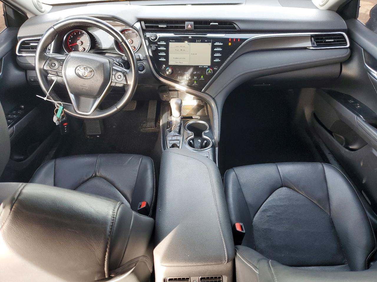 2018 TOYOTA CAMRY XSE photo 22