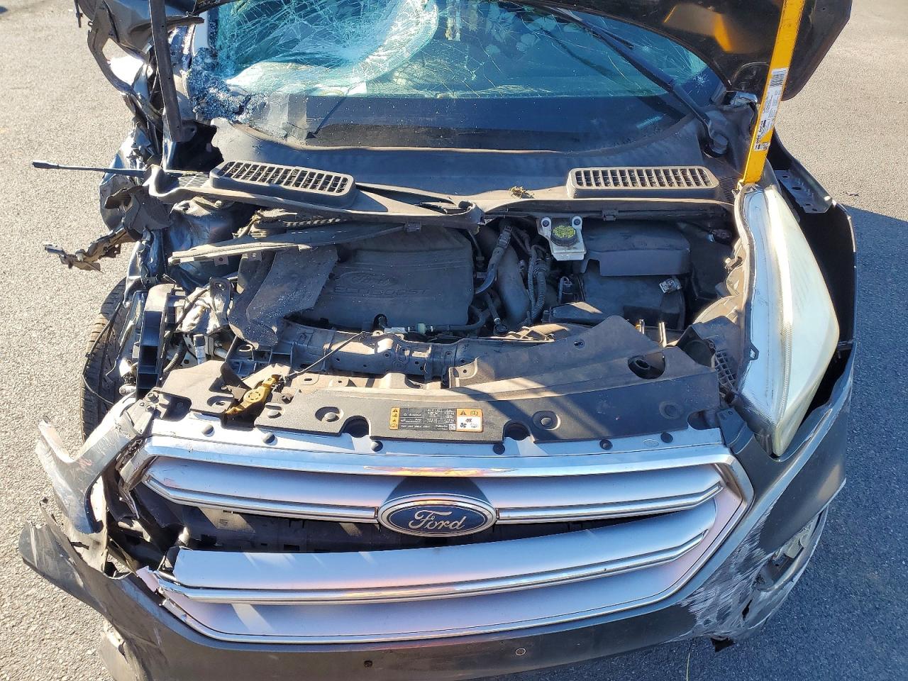 2017 FORD ESCAPE SE photo 34