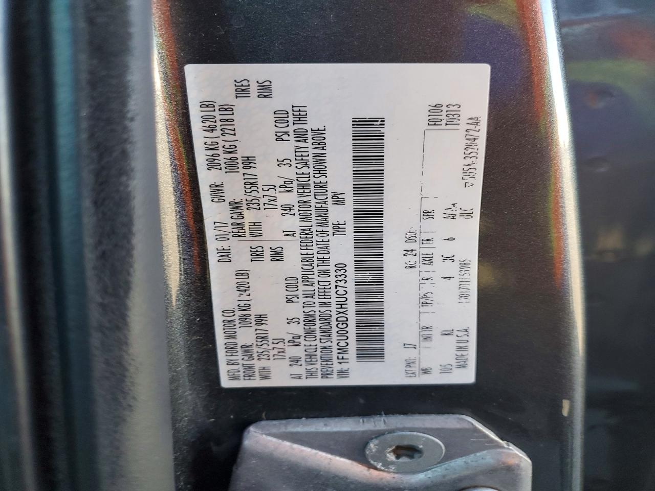 2017 FORD ESCAPE SE photo 40