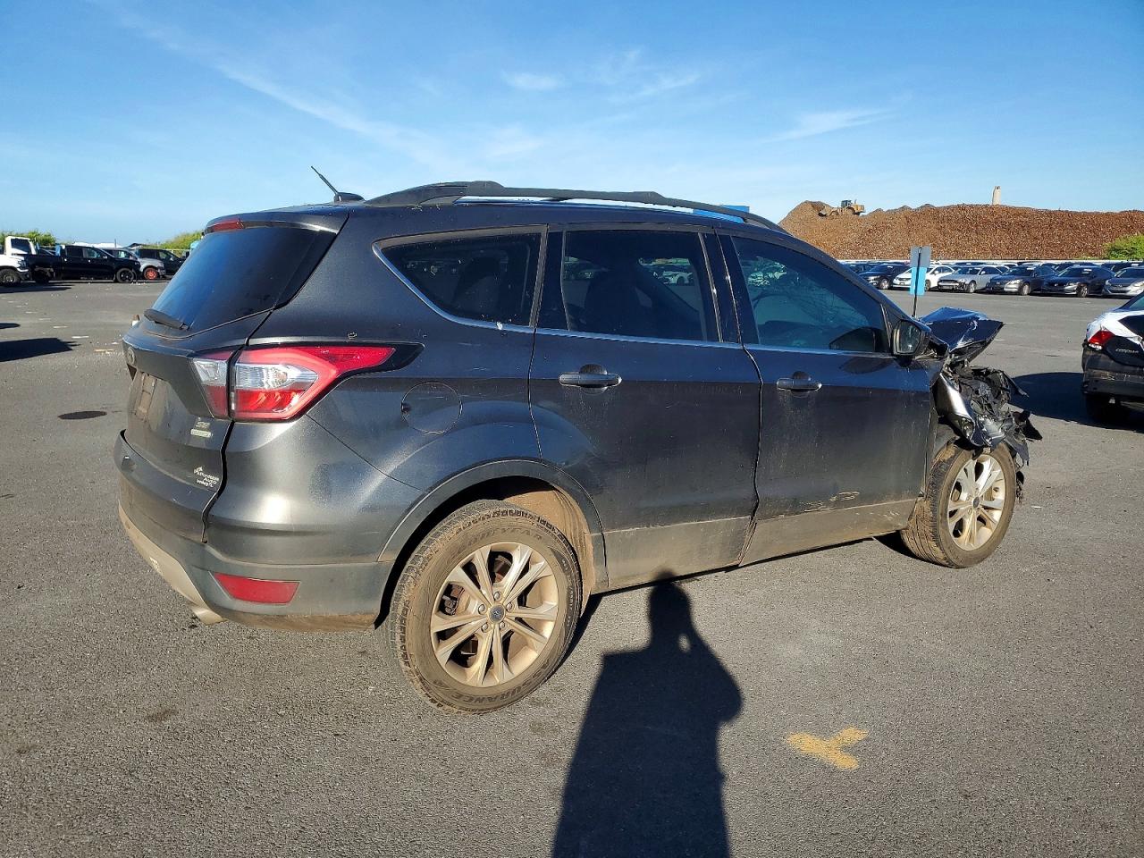 2017 FORD ESCAPE SE photo 7