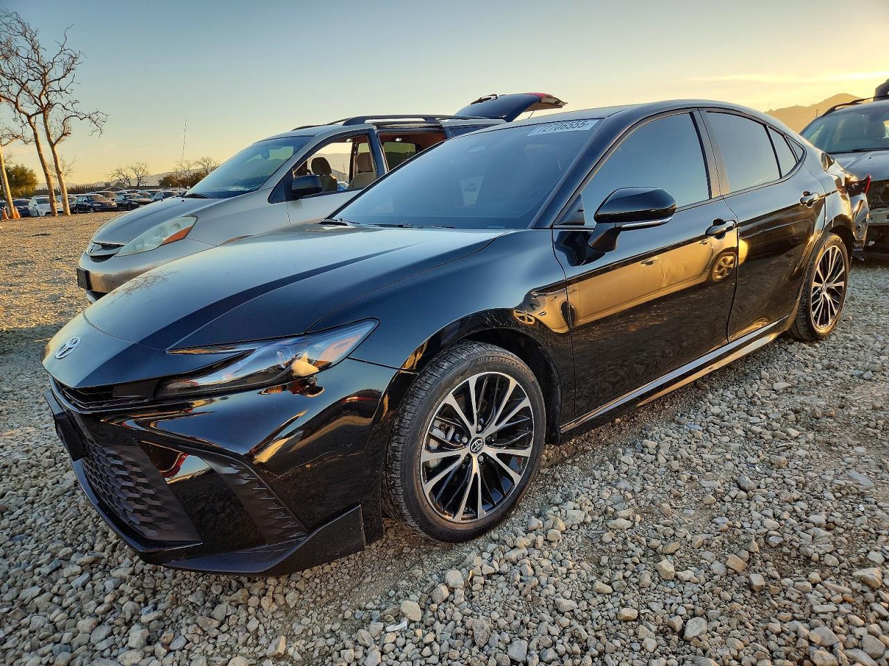 2025 TOYOTA CAMRY