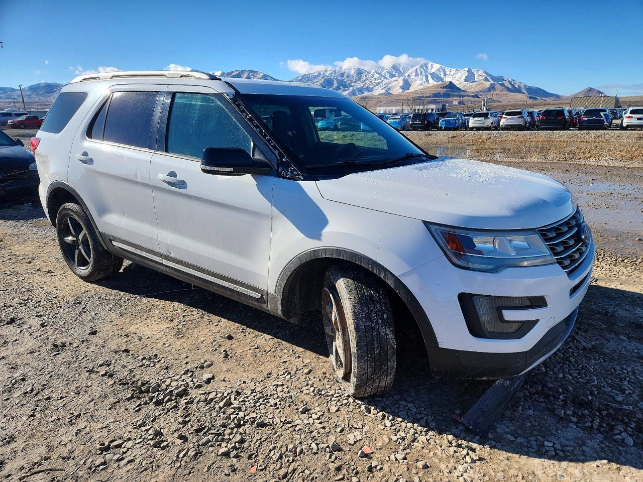 2016 FORD EXPLORER XLT photo 4