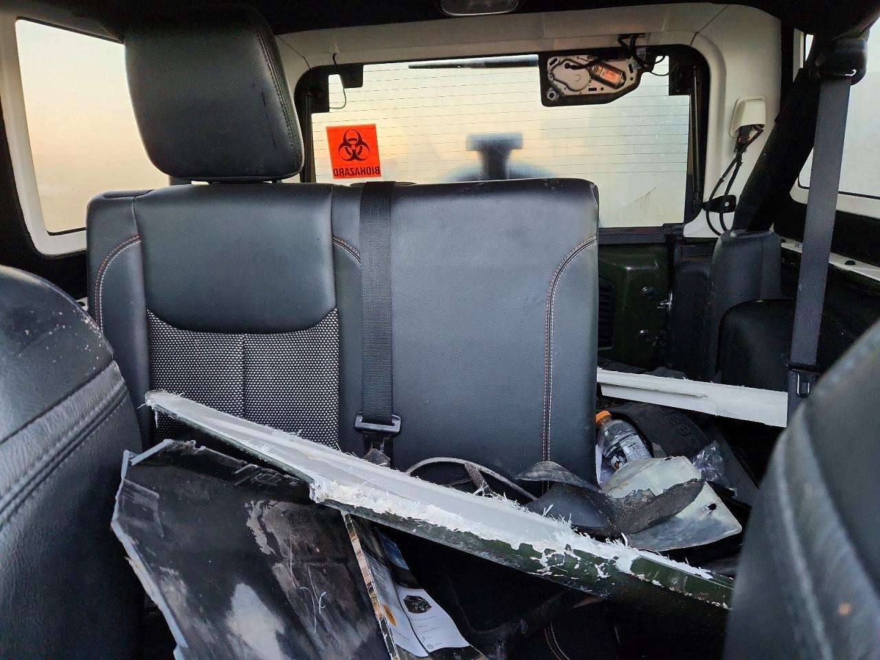 2016 JEEP WRANGLER UNLIMITED SAHARA photo 28