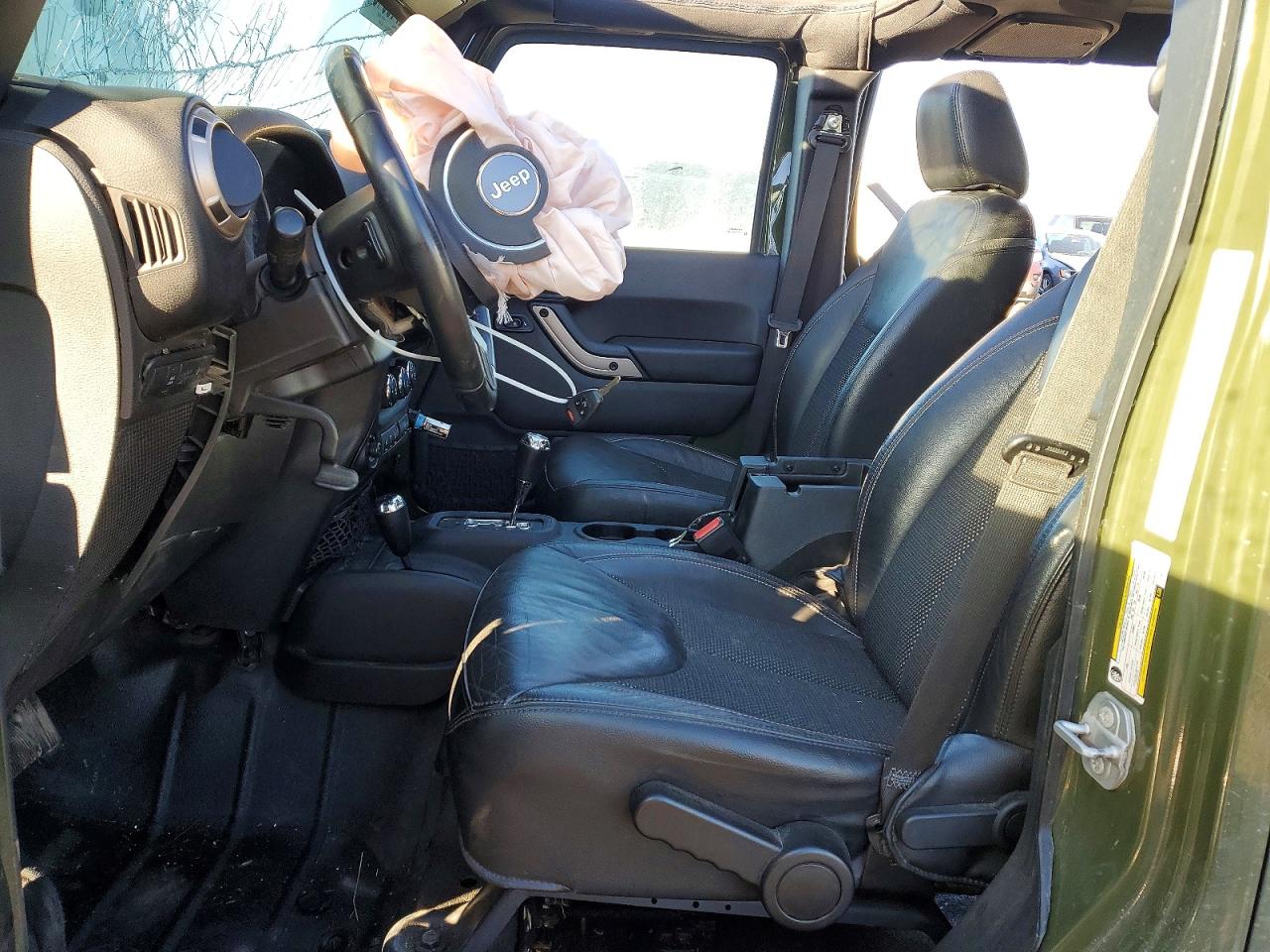 2016 JEEP WRANGLER UNLIMITED SAHARA photo 19