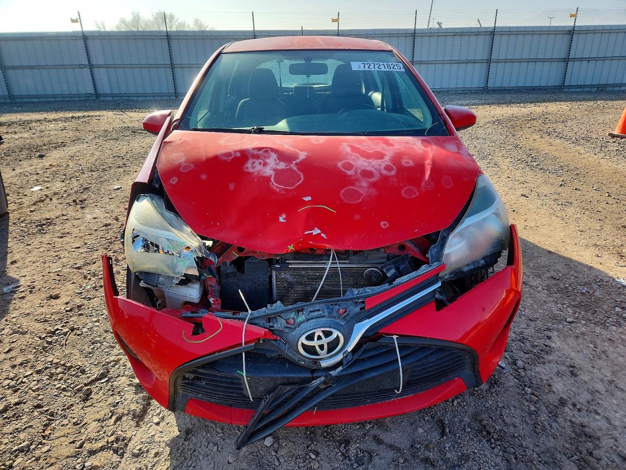2015 TOYOTA YARIS photo 5