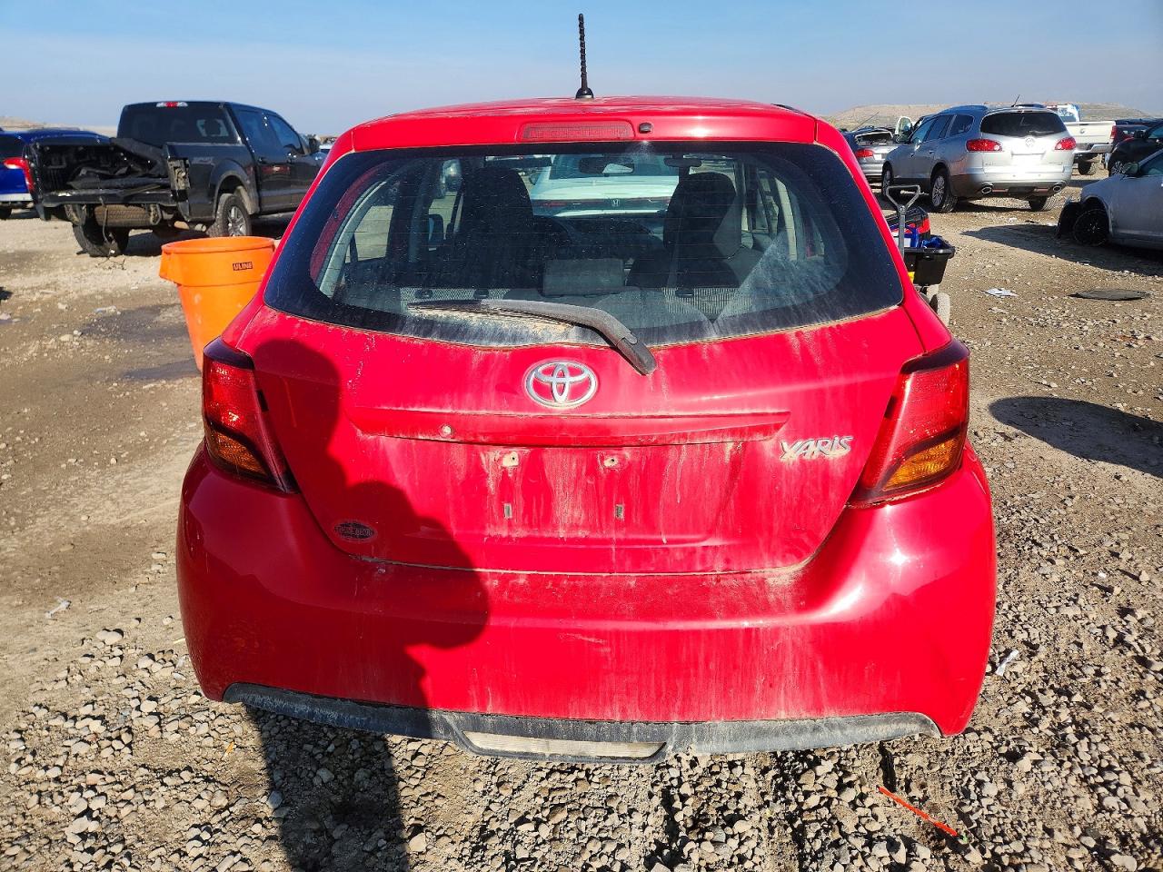 2015 TOYOTA YARIS photo 6