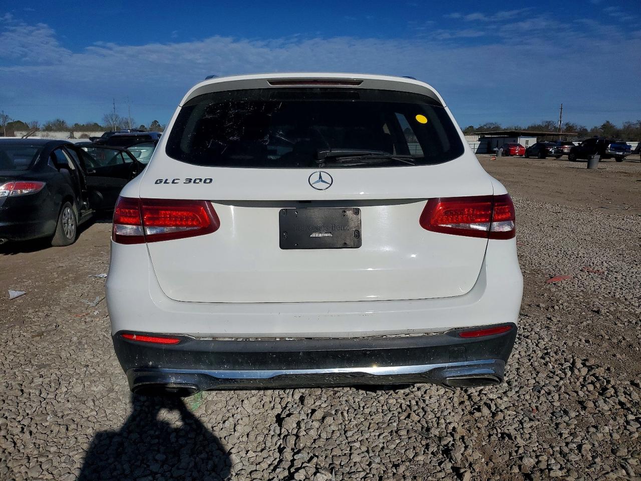 2016 MERCEDES-BENZ GLC 300 photo 11