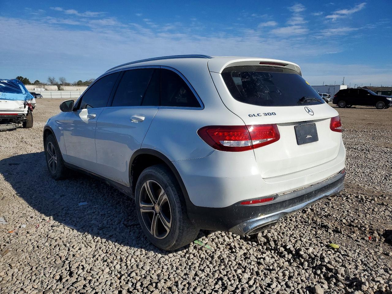 2016 MERCEDES-BENZ GLC 300 photo 3