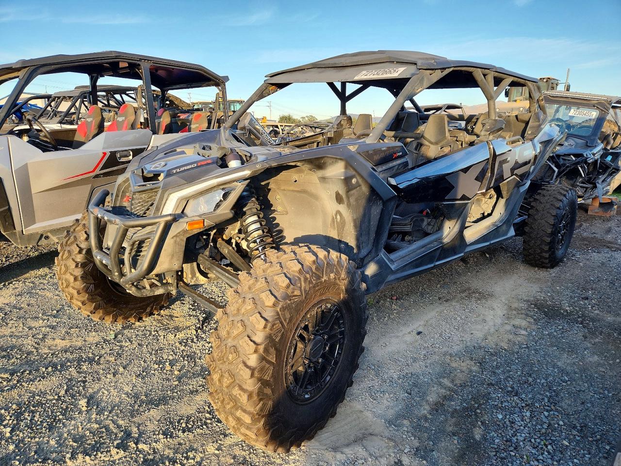 2025 CAN-AM MAVERICK X3 UTILITY VEHICLE photo 2