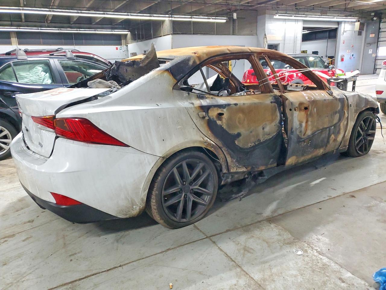2019 LEXUS IS 300 photo 5