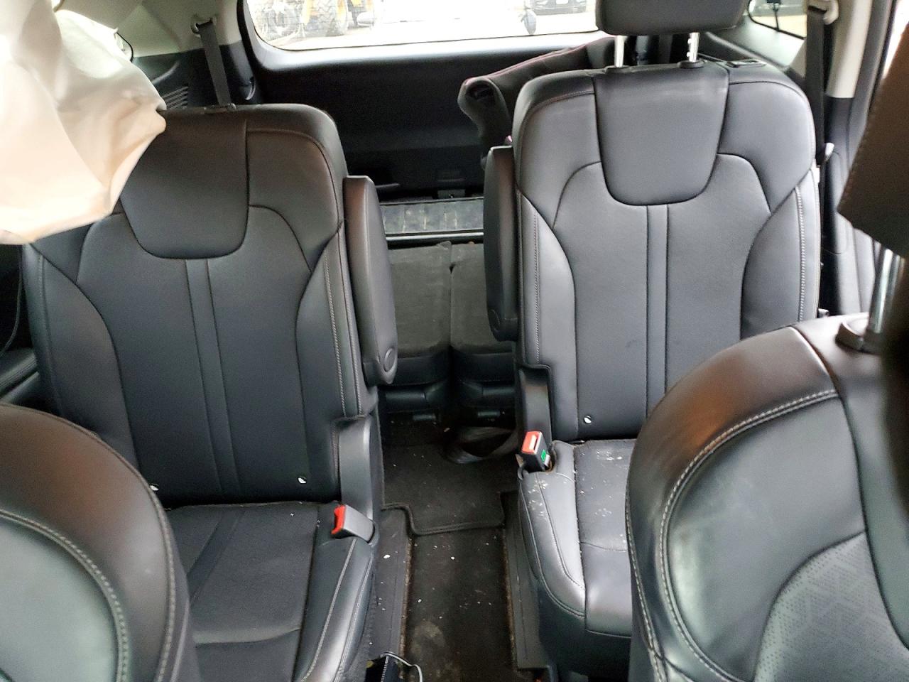 2022 KIA SORENTO photo 10