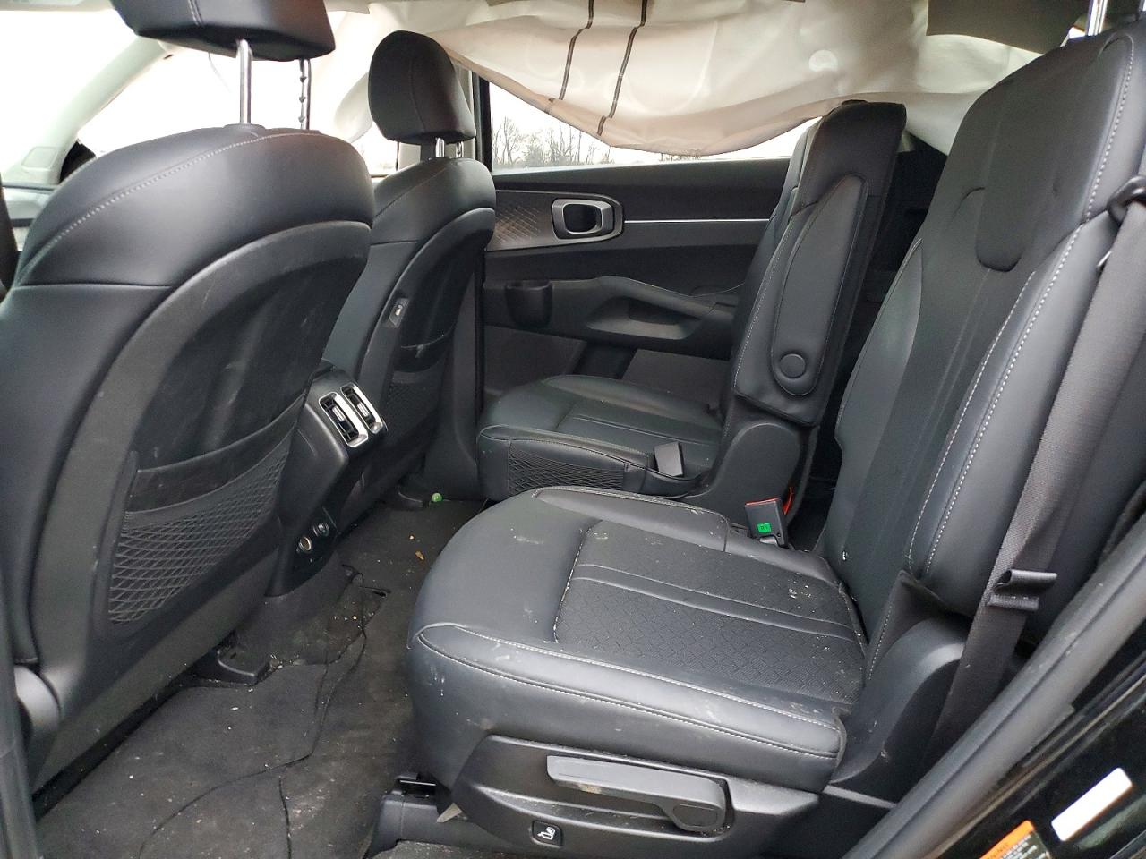 2022 KIA SORENTO photo 11