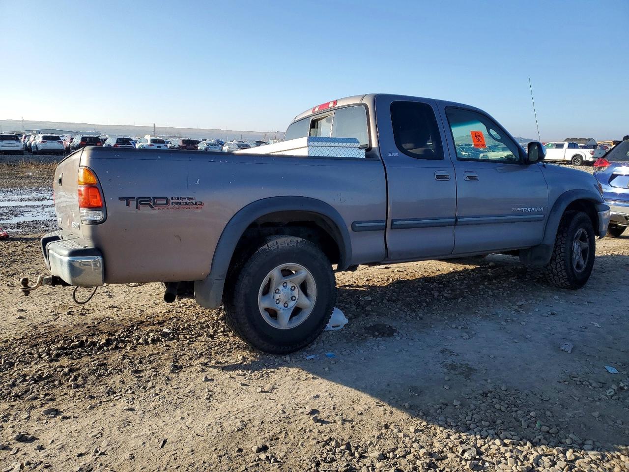 2001 TOYOTA TUNDRA SR5 photo 3