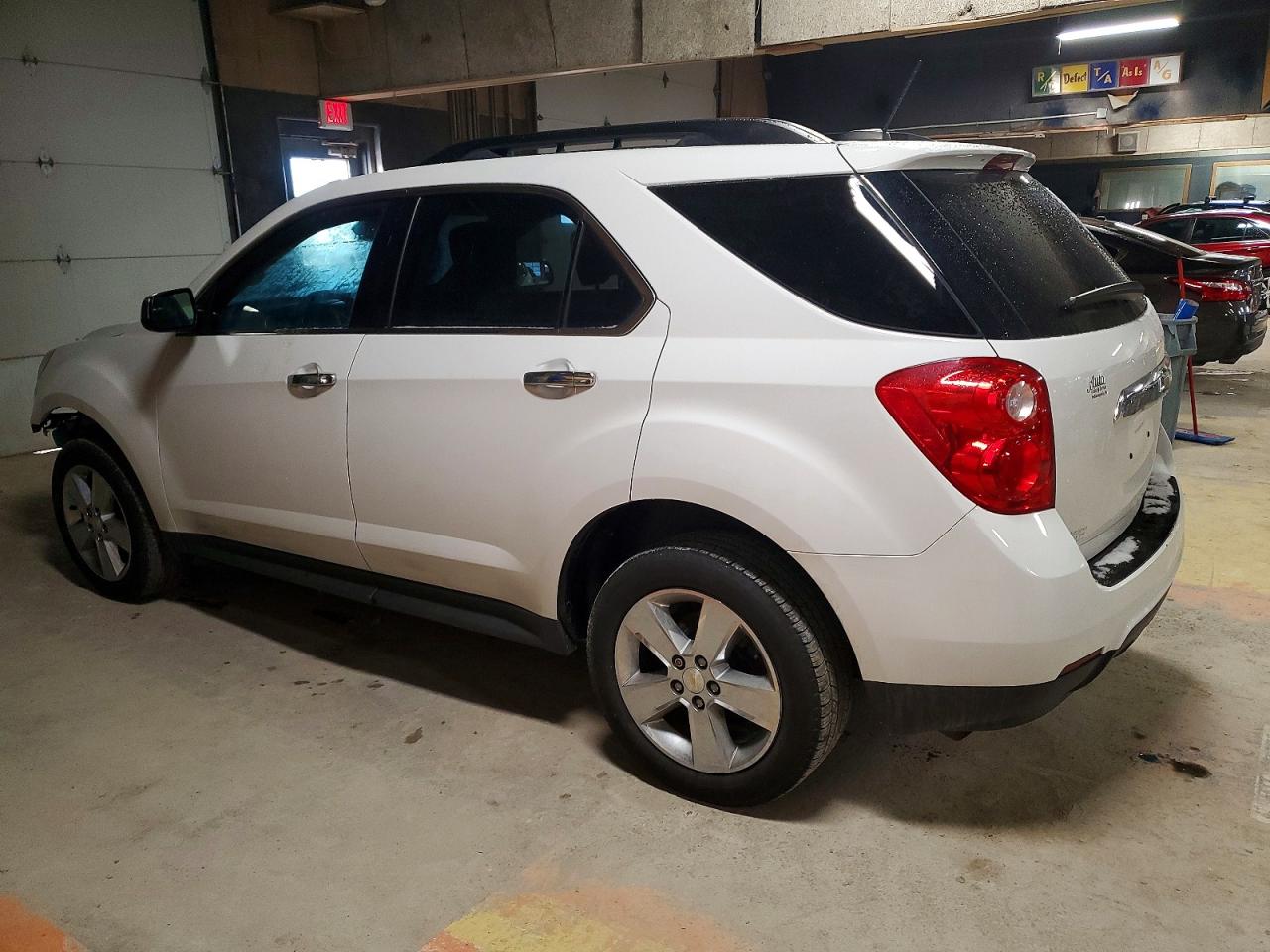 2015 CHEVROLET EQUINOX LT photo 3