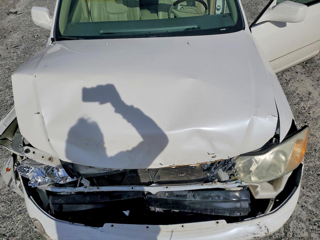 2004 TOYOTA AVALON XL photo 21