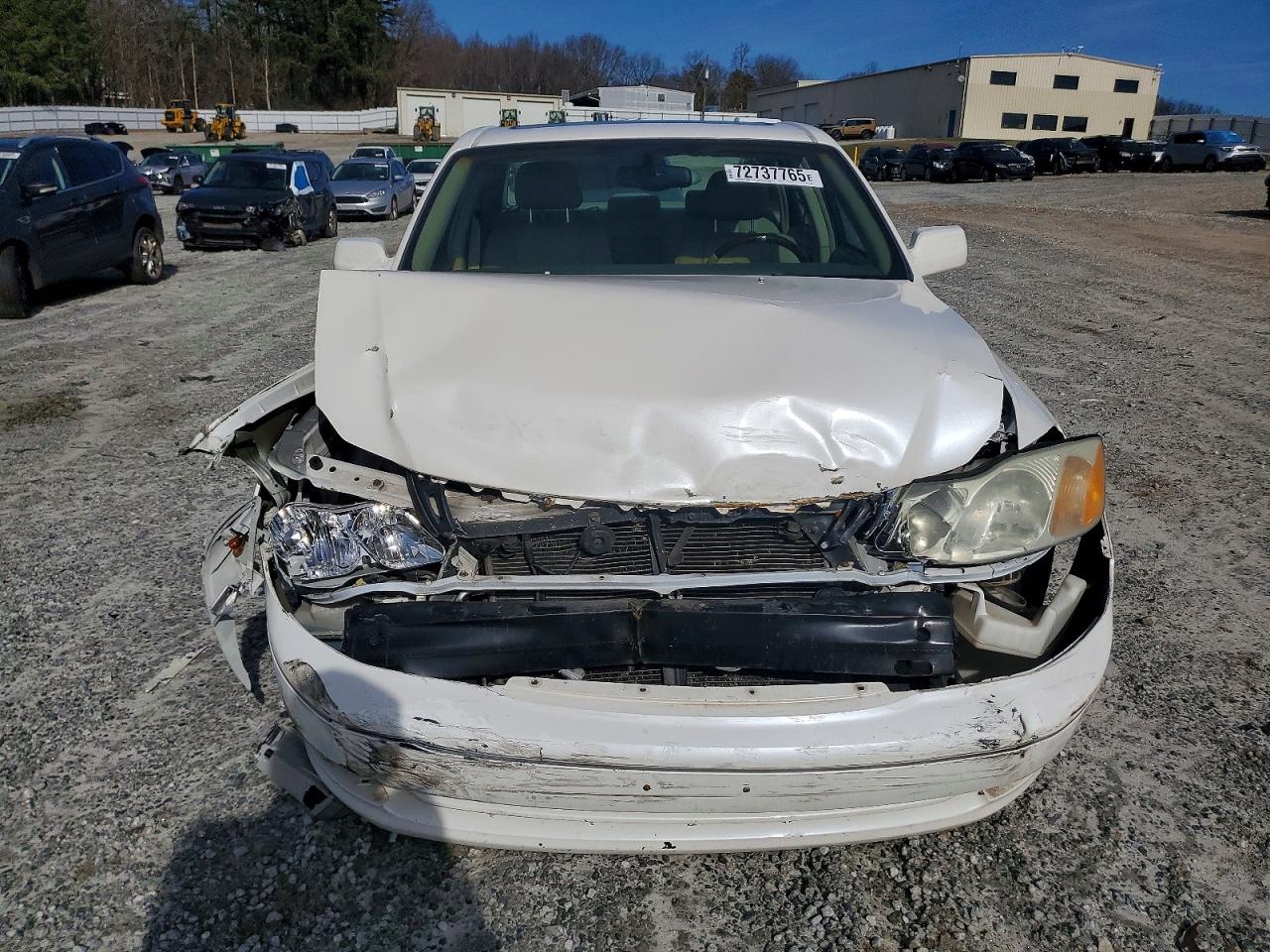 2004 TOYOTA AVALON XL photo 9