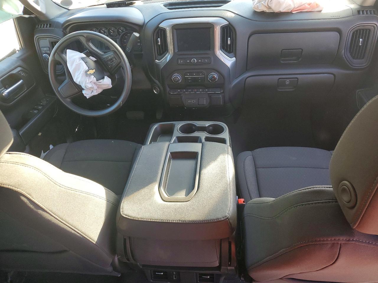 2025 CHEVROLET SILVERADO C1500 CUSTOM photo 22