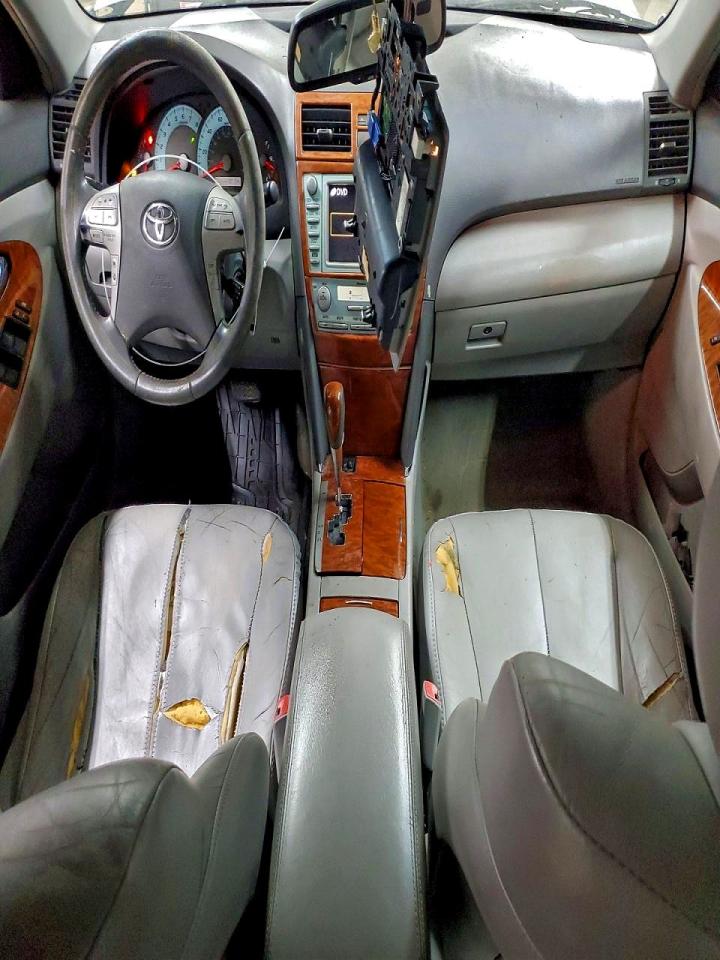 2009 TOYOTA CAMRY photo 8