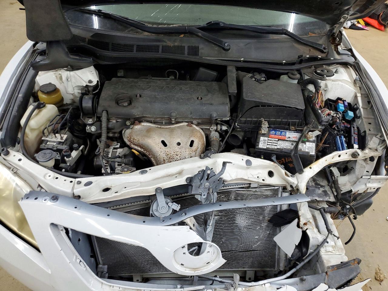 2009 TOYOTA CAMRY photo 11